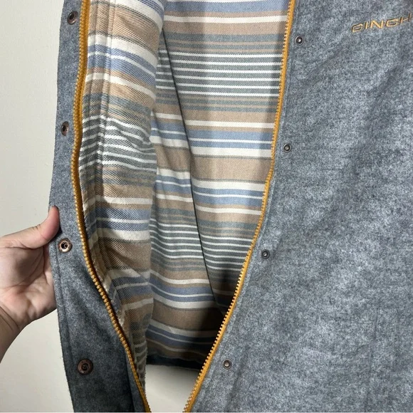 Cinch Gray & Tan Wool-Blend Western Vest - Picture 11 of 11